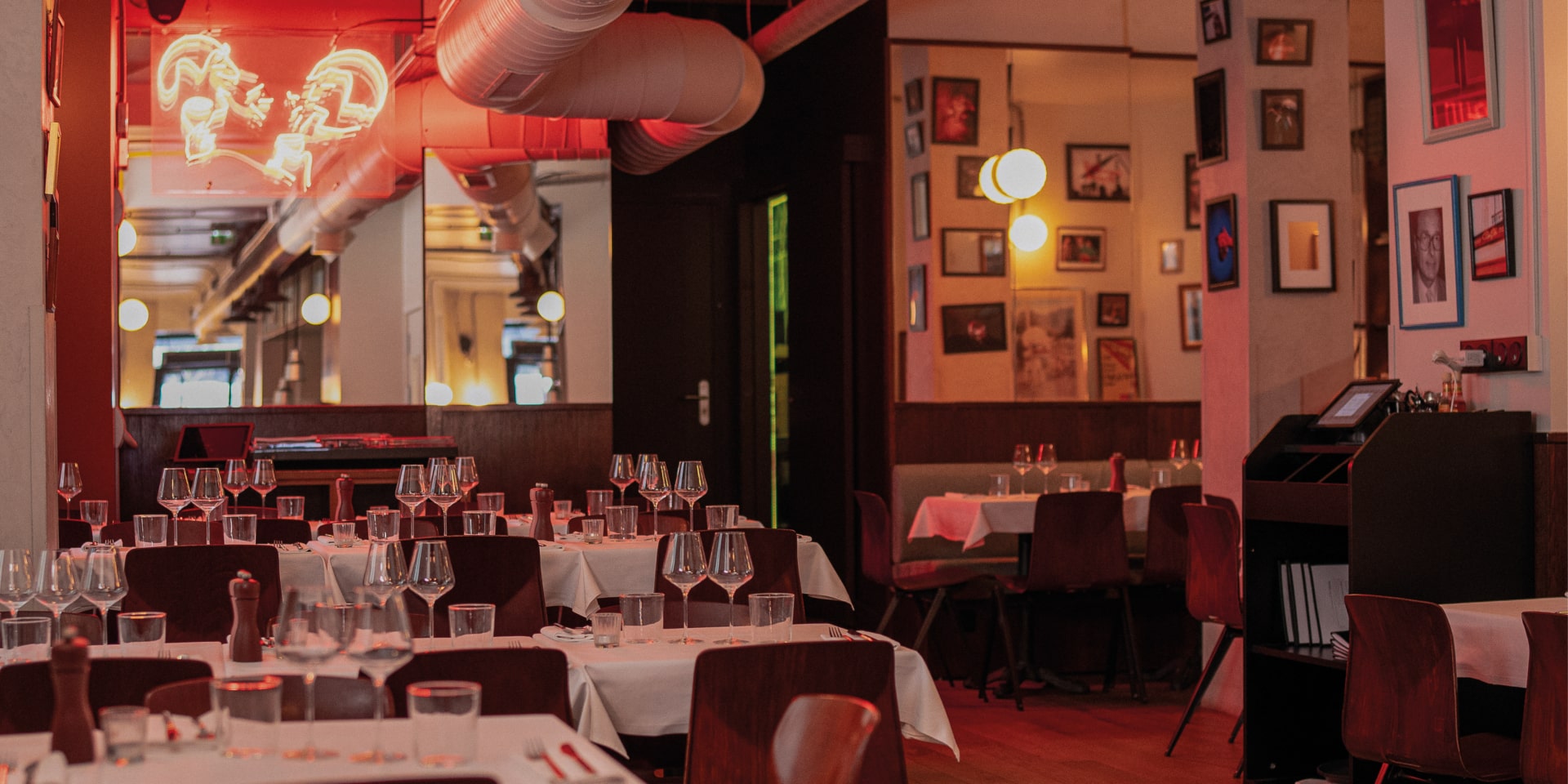 ELENI_GROUP_RESTAURANT3