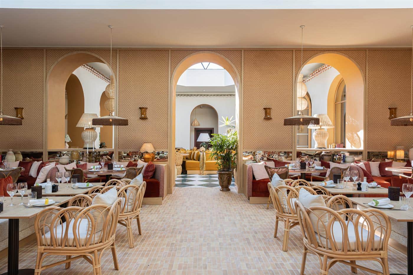 Abrazo-salle-et-lobby-2